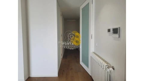 Apartamento T4 para Venda em Matosinhos e Leça da Palmeira