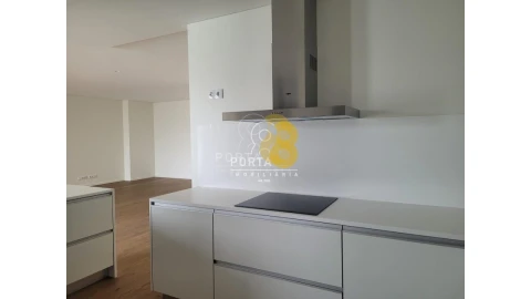 Apartamento T4 para Venda em Matosinhos e Leça da Palmeira