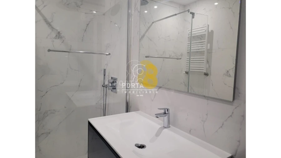Apartamento T4 para Venda em Matosinhos e Leça da Palmeira Foto 19