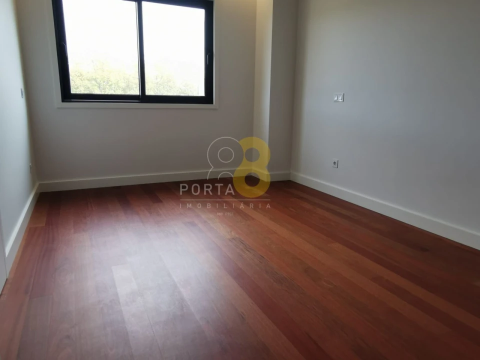 Apartamento T4 para Arrendamento em Matosinhos e Leça da Palmeira Foto 22