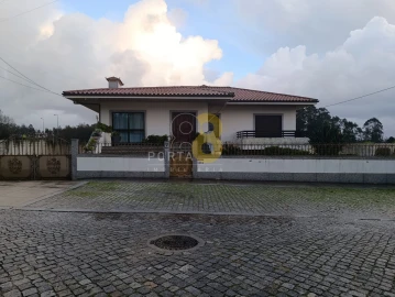 Moradia T3 para Venda em Perafita, Lavra e Santa Cruz do Bispo