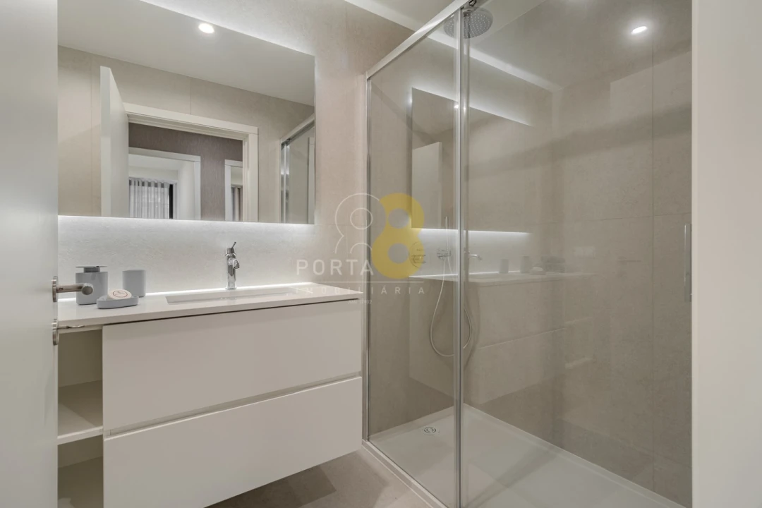 Apartamento T3 para Venda em Santa Marinha e São Pedro da Afurada Foto 7