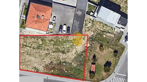 Terreno para Venda em São Mamede de Infesta e Senhora da Hora