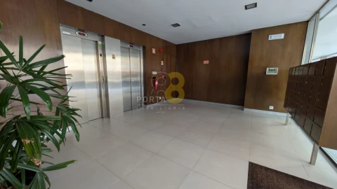 Apartamento T4 para Arrendamento em Mafamude e Vilar do Paraíso