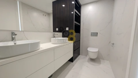 Apartamento T4 para Venda em Matosinhos e Leça da Palmeira