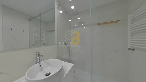 Apartamento T4 para Venda em Matosinhos e Leça da Palmeira