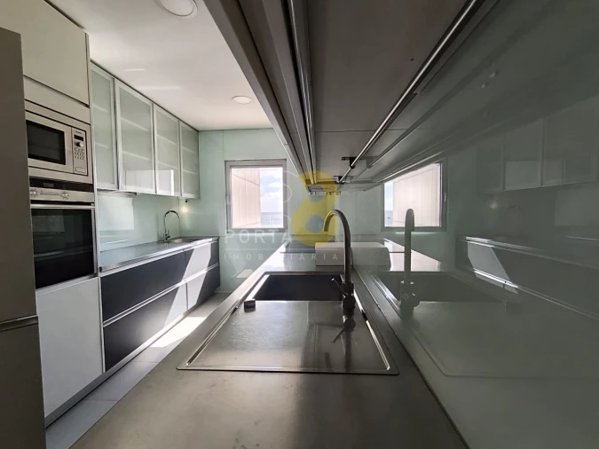 Apartamento T4 para Arrendamento em Matosinhos e Leça da Palmeira Foto 8
