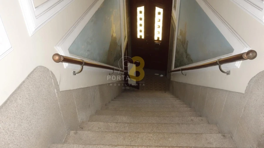 Prédio para Venda em Lordelo do Ouro e Massarelos Foto 11