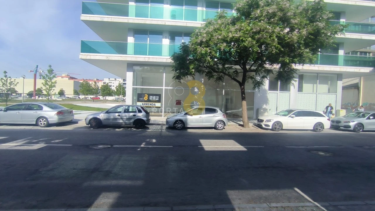 Loja para Arrendamento em Matosinhos e Leça da Palmeira Foto 3