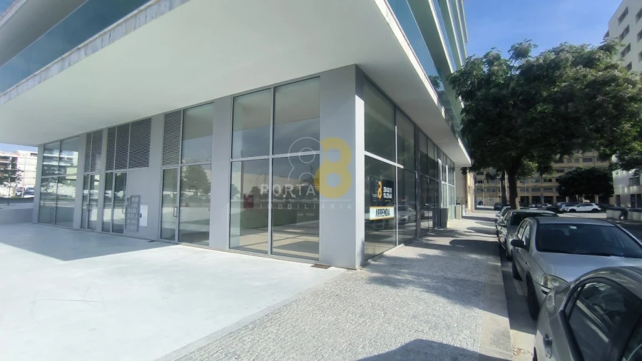 Loja para Arrendamento em Matosinhos e Leça da Palmeira Foto 9