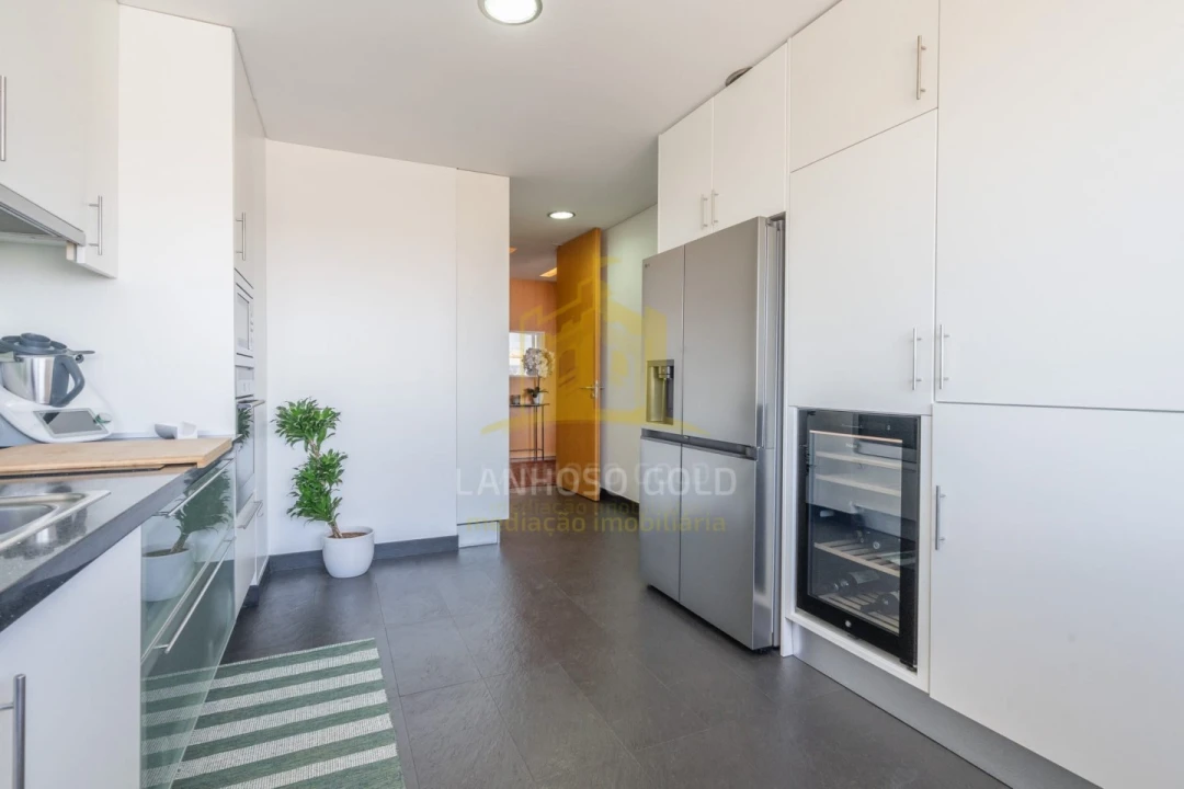 Apartamento T3 para Venda em Santa Marinha e São Pedro da Afurada Foto 4
