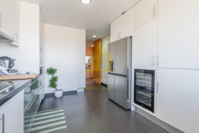 Apartamento T3 para Venda em Santa Marinha e São Pedro da Afurada Foto 4