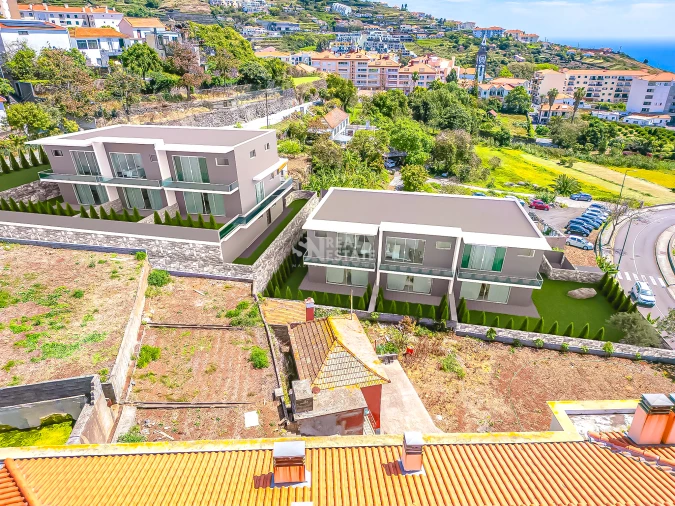 Moradia T3 para Venda em Caniço Foto 25