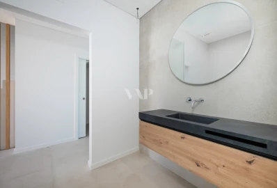 Moradia T4 para Venda em Olhão
