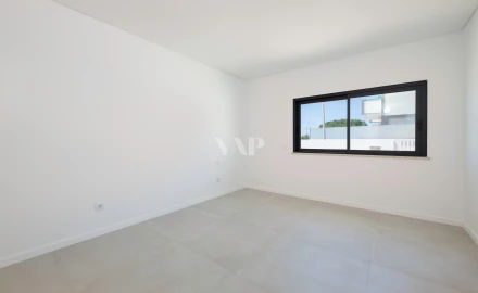 Moradia T4 para Venda em Olhão