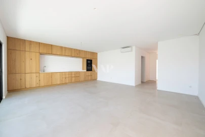Moradia T4 para Venda em Olhão