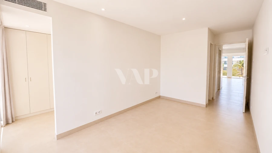 Apartamento T2 para Venda em Quarteira Foto 7