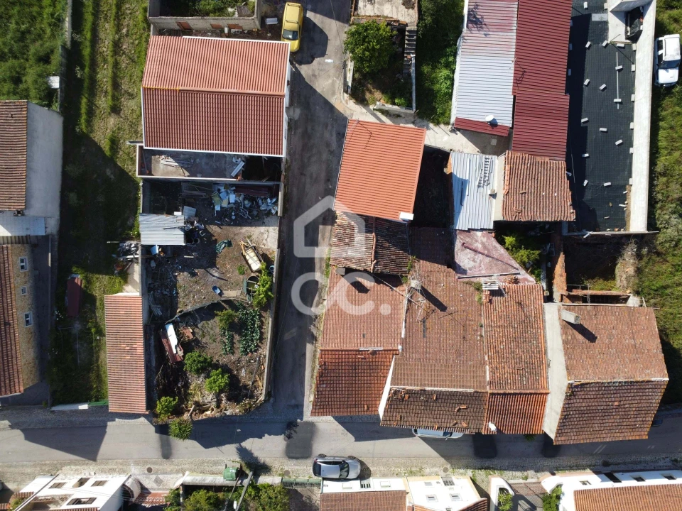Moradia T2 para Venda em Avelar Foto 3
