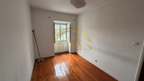 Moradia T3 para Venda em Barcarena