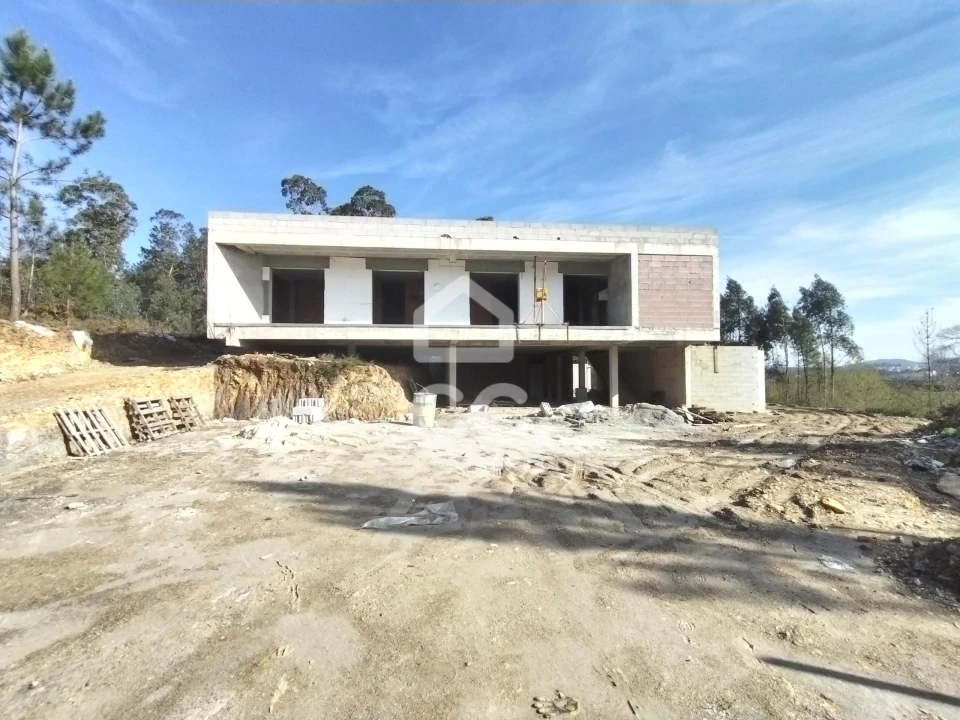 Moradia T4 para Venda em Valongo Foto 14