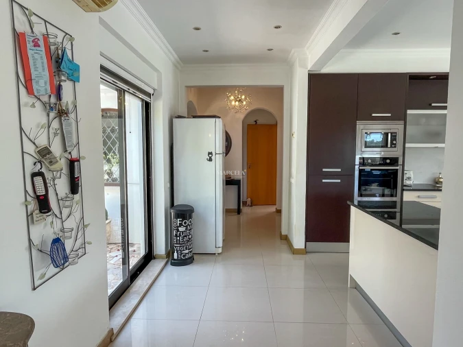 Moradia T3 para Venda em Odiaxere Foto 10