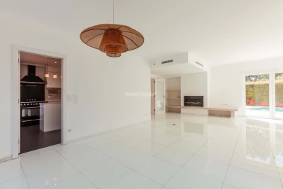 Moradia T4 para Venda em Alcabideche