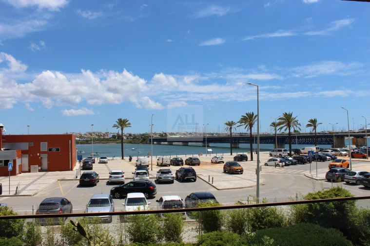 Apartamento T3 para Venda em Portimão Foto 9