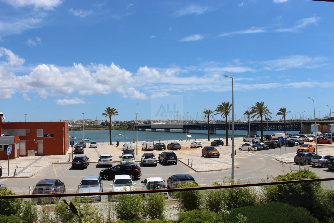 Apartamento T3 para Venda em Portimão Foto 9