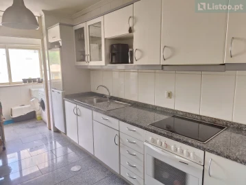 Apartamento T3 para Venda em Cidade da Maia