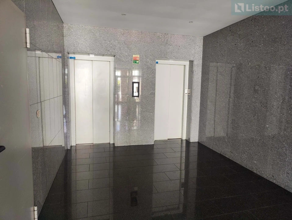 Apartamento T3 para Venda em Cidade da Maia Foto 3