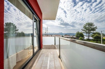 Moradia T3 para Venda em Guilhufe e Urrô