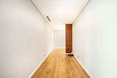 Moradia T3 para Venda em Guilhufe e Urrô