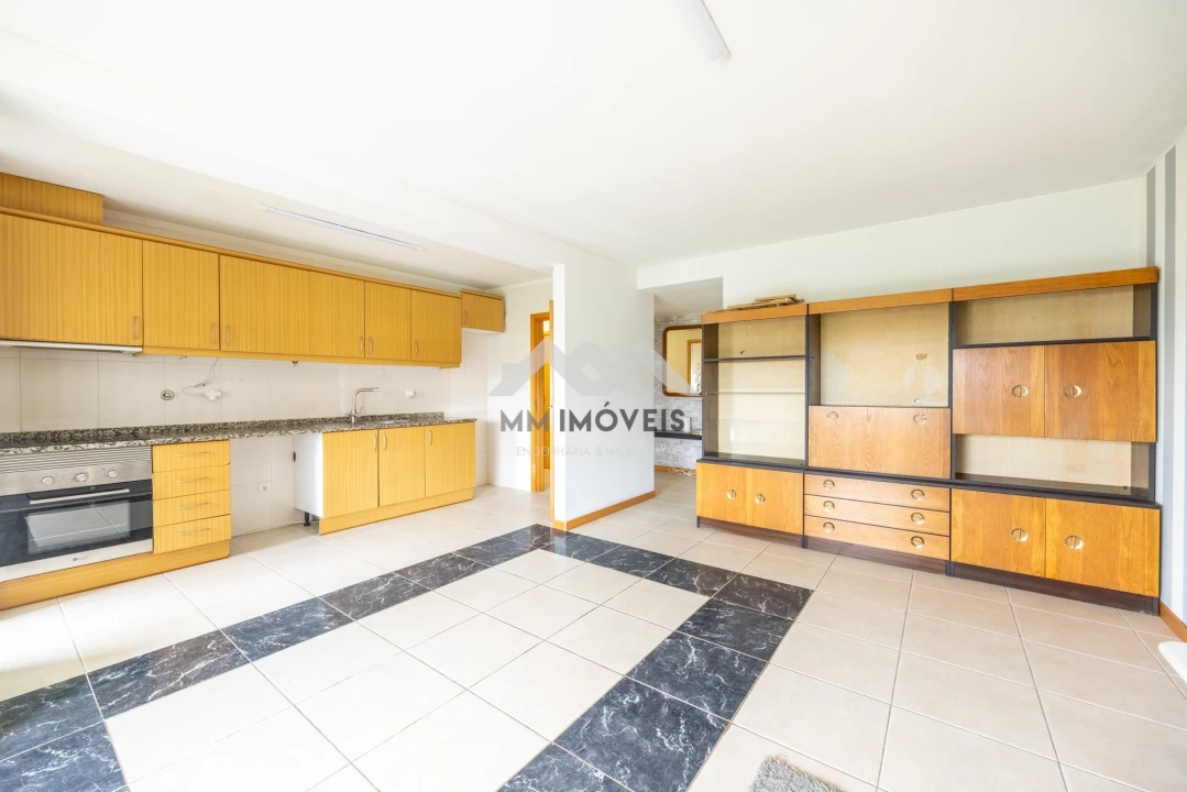 Apartamento T2 para Venda em Rio Tinto Foto 2