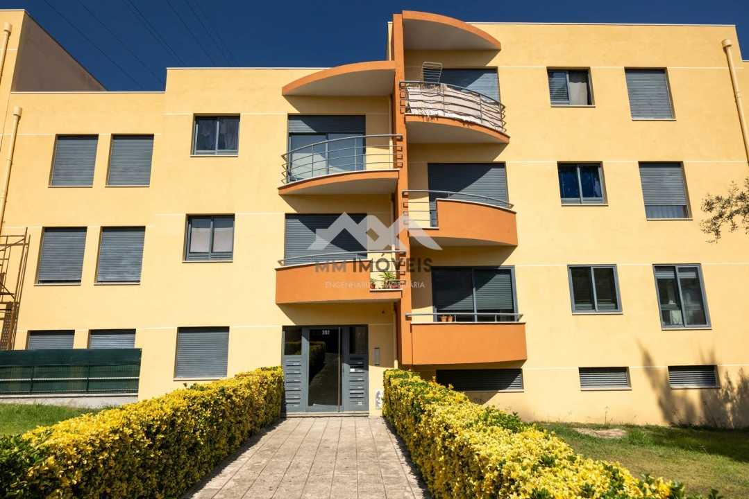 Apartamento T2 para Venda em Rio Tinto Foto 18