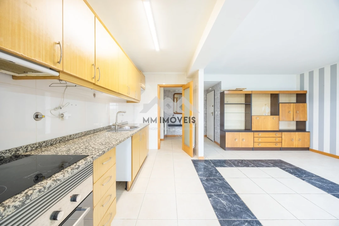 Apartamento T2 para Venda em Rio Tinto Foto 14