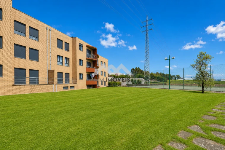 Apartamento T2 para Venda em Rio Tinto Foto 23