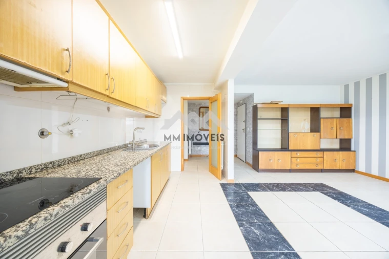 Apartamento T2 para Venda em Rio Tinto Foto 14