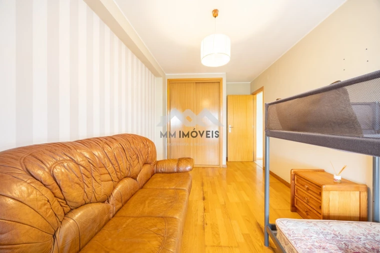 Apartamento T2 para Venda em Rio Tinto Foto 16