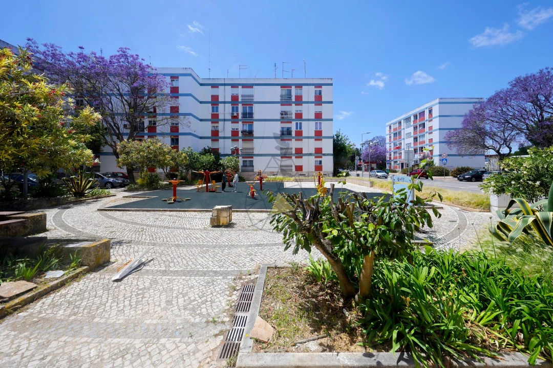 Apartamento T3 para Venda em Portimão Foto 12