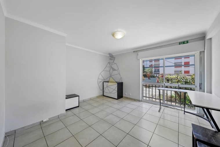 Apartamento T3 para Venda em Portimão Foto 11