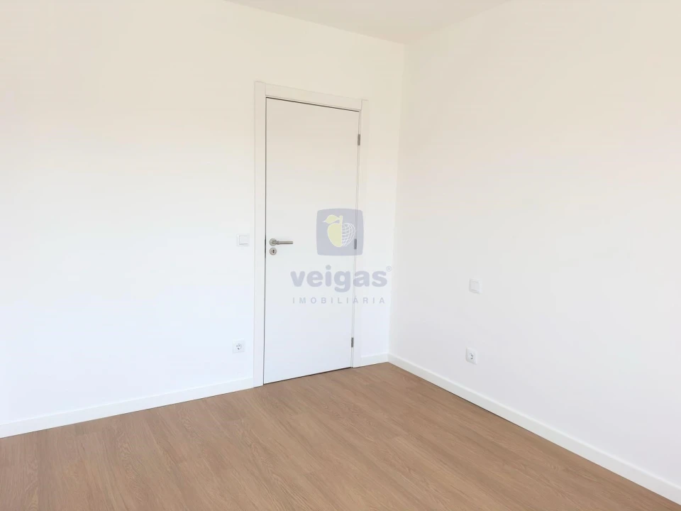 Apartamento T3 para Venda em Leiria, Pousos, Barreira e Cortes Foto 17