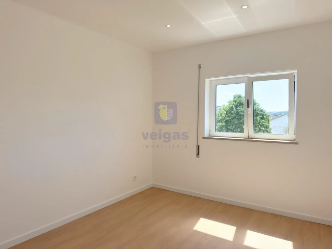 Apartamento T3 para Venda em Leiria, Pousos, Barreira e Cortes Foto 12