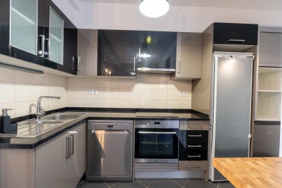 Moradia T3 para Venda em Estômbar e Parchal