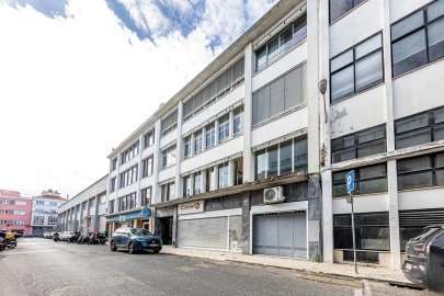 Apartamento T4 para Venda em Alvalade