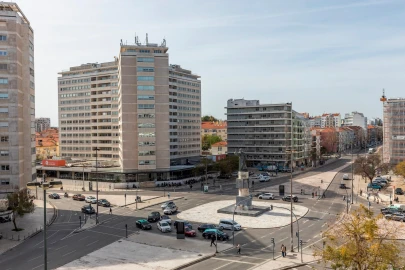 Apartamento T4 para Venda em Alvalade