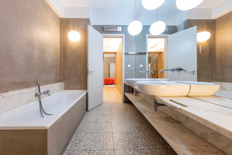 Apartamento T4 para Venda em Alvalade Foto 24