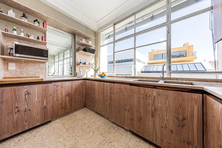 Apartamento T4 para Venda em Alvalade Foto 16