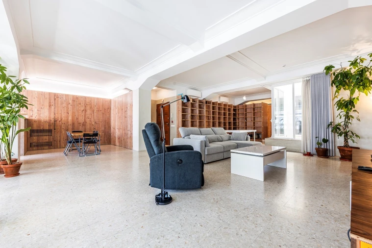 Apartamento T4 para Venda em Alvalade Foto 7