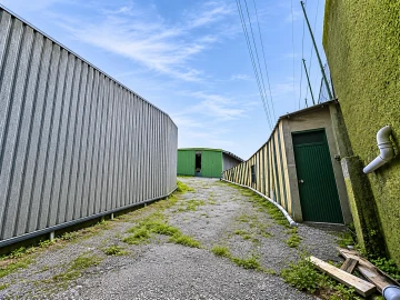 Armazém para Venda em Santa Iria de Azoia, São João da Talha e Bobadela