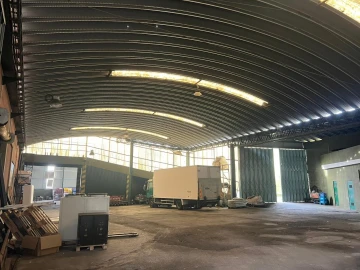 Armazém para Venda em Santa Iria de Azoia, São João da Talha e Bobadela
